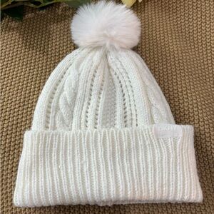 DKNY Women’s White Knit Pom-Pom Beanie